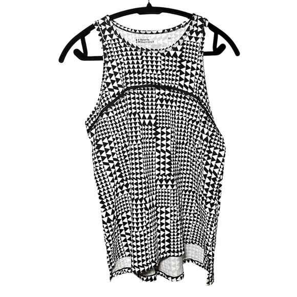 Sports Illustrated Black & White - Size Medium - Tank Top - Picture 1 of 8